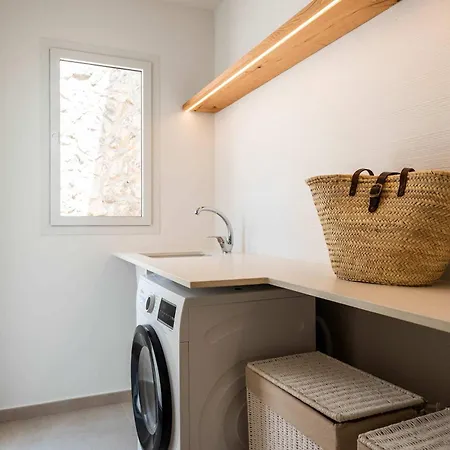 Atlantis - Beautiful Sea Views Villa