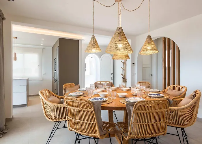 Atlantis - Beautiful Sea Views Villa *