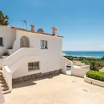 Villa Atlantis - Beautiful Sea Views *